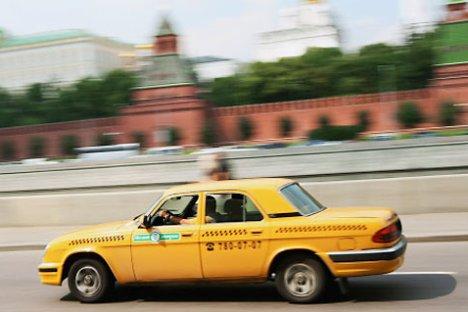 Taximetrist arestat la Moscova pentru că recruta luptători pentru Statul Islamic