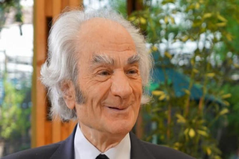 Operează pe creier și la 82 de ani! Află incredibila poveste a unui neurochirurg român, acad. Leon Dănăilă