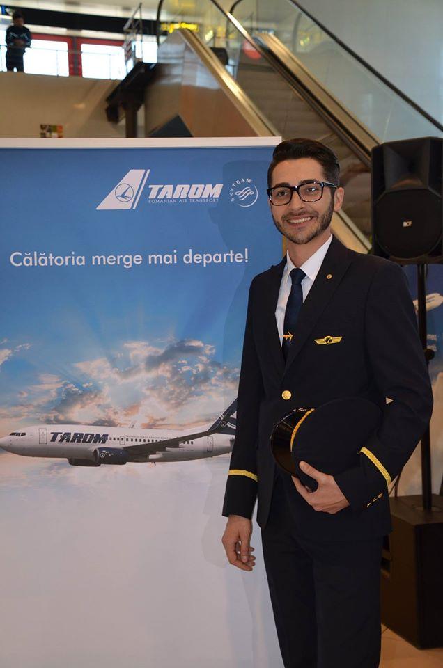 FOTO Cum arata noile uniforme ale personalului TAROM 18535142