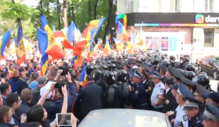 Protest de amploare la Chişinău, organizat de Platforma civică &quot;Demnitate şi Adevăr&quot; 
