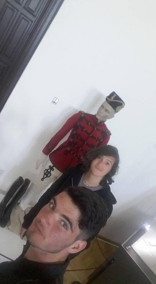 Palatul “Coolturii”, noul loc pentru “selfie”. De la 11.200 de vizitatori “moca” ieri, la 300 cu plata biletului, azi (Galerie Foto cool) 18535775