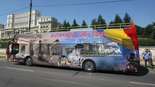 RATB reia traseul turistic Bucharest City Tour, de la 1 mai. Linia e asigurată de patru autobuze supraetajate