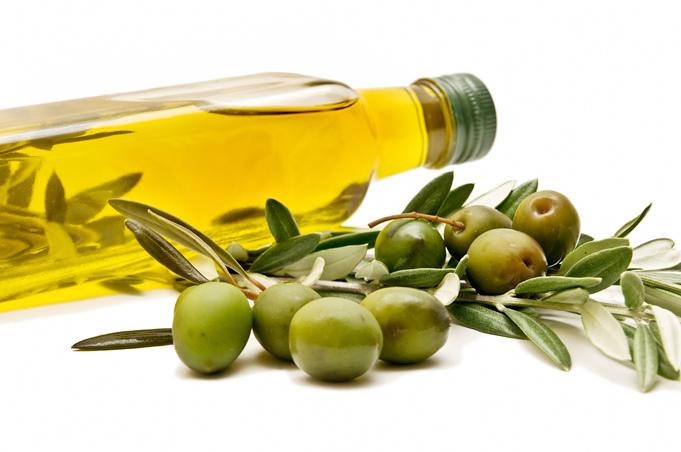 5 utilizări ale uleiului de măsline în afara bucătăriei