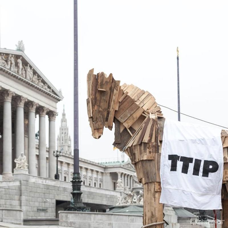 Dezvaluiri cutremurătoare făcute de Greenpeace. Acordul comercial SUA-UE (TTIP), ocolește protecția consumatorilor