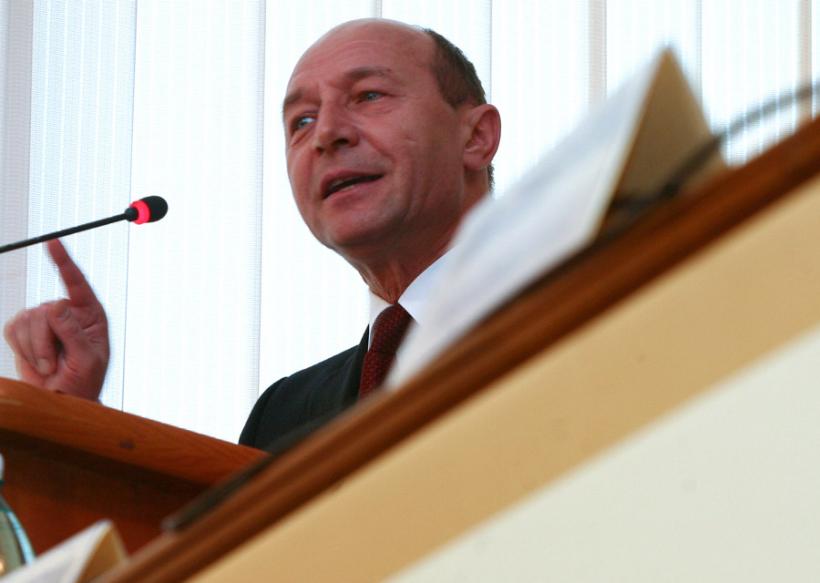 Băsescu: Proiectul noii legi a sănătăţii, din 2008, a fost îngropat de mafia din acest sector 
