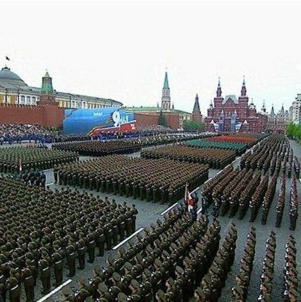 VIDEO -  Paradă militară fastuoasă, la Moscova, pentru marcarea a 71 de ani de la victoria asupra Germaniei naziste 