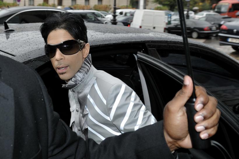 Fostul bodygard al lui Prince face dezvăluiri despre presupusa dependenţă de droguri a cântăreţului 