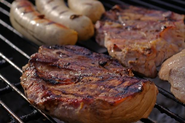 Pericolul uriaș din carnea gătită la grătar