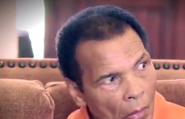 Legendarul Muhammad Ali, dus de urgență la spital. Are MARI probleme de sănătate
