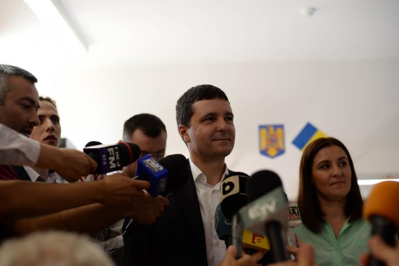 ALEGERI LOCALE 2016. Nicușor Dan: Am votat pentru un București necorupt, pentru o nouă clasă politică 18539156