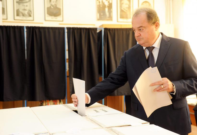 ALEGERI LOCALE 2016. Vasile Blaga: Am votat pentru o bună guvernare locală, dar şi împotriva imposturii, demagogiei şi populismului extrem 18539144