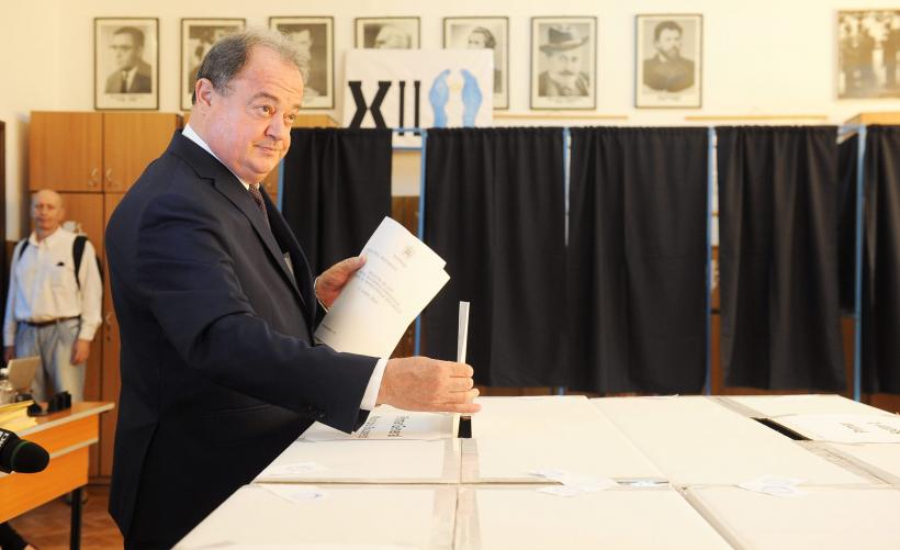 ALEGERI LOCALE 2016. Vasile Blaga: Am votat pentru o bună guvernare locală, dar şi împotriva imposturii, demagogiei şi populismului extrem 18539145