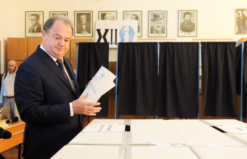 ALEGERI LOCALE 2016. Vasile Blaga: Am votat pentru o bună guvernare locală, dar şi împotriva imposturii, demagogiei şi populismului extrem 18539146