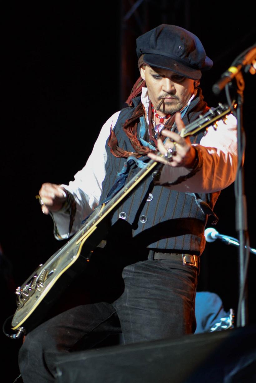 FOTO SPECTACULOASE Concertul The Hollywood Vampires a strans mii de fani la Romexpo 18539428