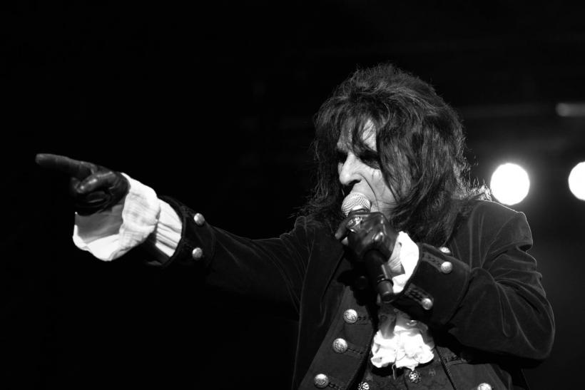 FOTO SPECTACULOASE Concertul The Hollywood Vampires a strans mii de fani la Romexpo 18539433