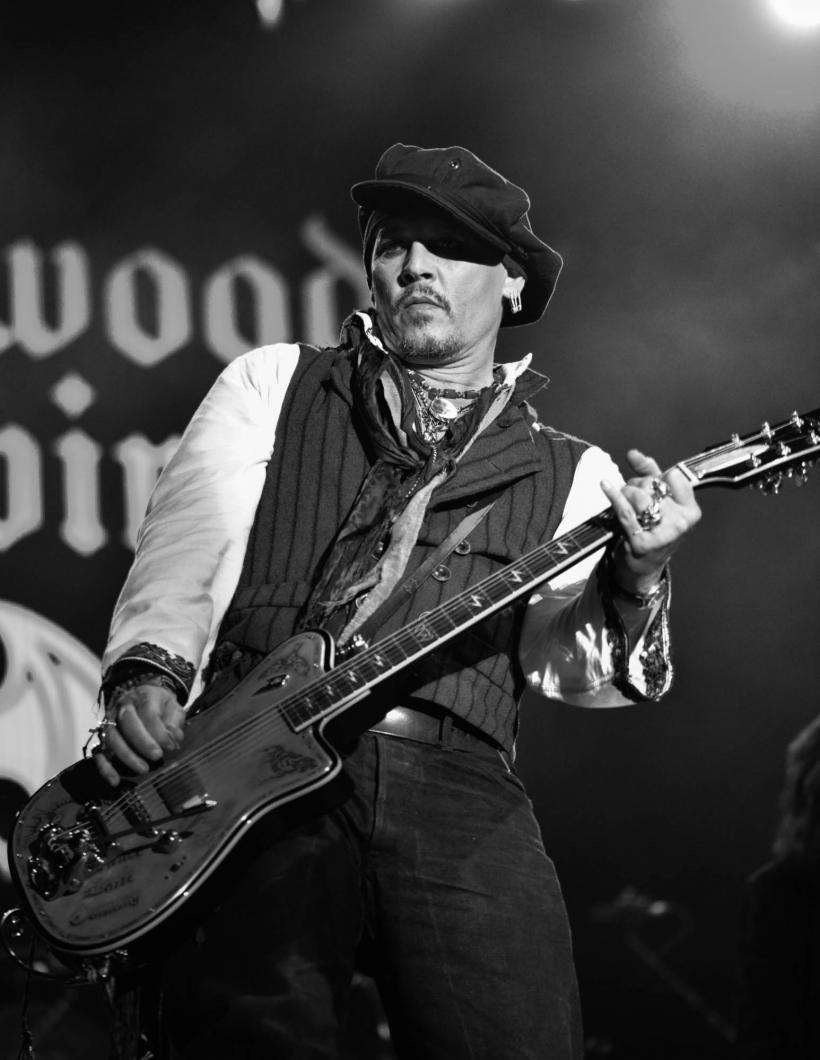 FOTO SPECTACULOASE Concertul The Hollywood Vampires a strans mii de fani la Romexpo 18539435