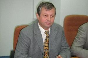 DNA: Directorul executiv al Casei de Pensii Bihor, Leontin Ţîrle, reţinut 