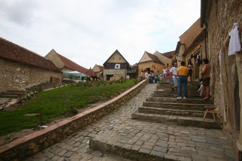 Braşov: Cetatea Râşnov va intra în cel mai amplu proiect de restaurare, conservare şi amenajare 