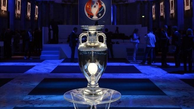 Euro 2016. Cupa „Henri Delaunay”, un trofeu pentru istorie