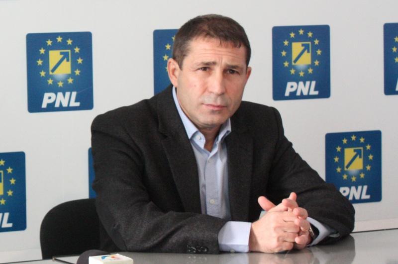 Comitetul Judeţean Executiv al PNL Dolj a dizolvat oragnizaţia PNL Craiova iar Pavel Badea a fost exclus din partid
