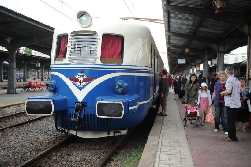 CFR Călători: Bilete cu tarife reduse cu 30-50% la trenurile InterRegio 