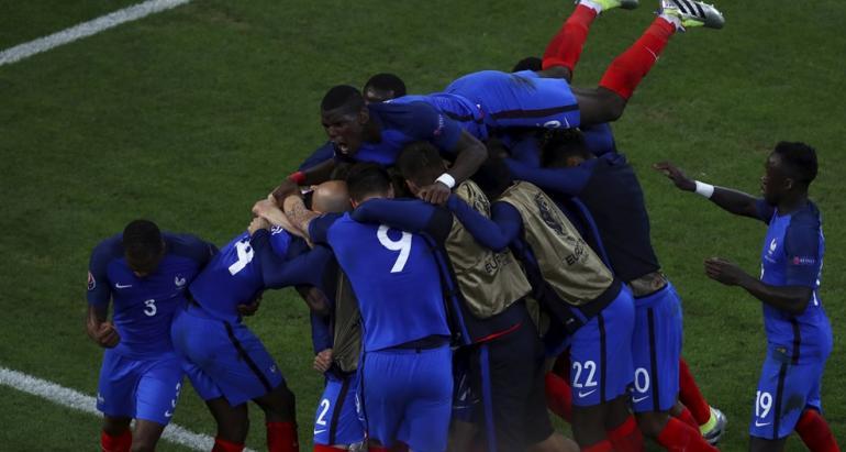 EURO 2016: Franţa, în optimile de finală, după ce a învins Albania (2-0)