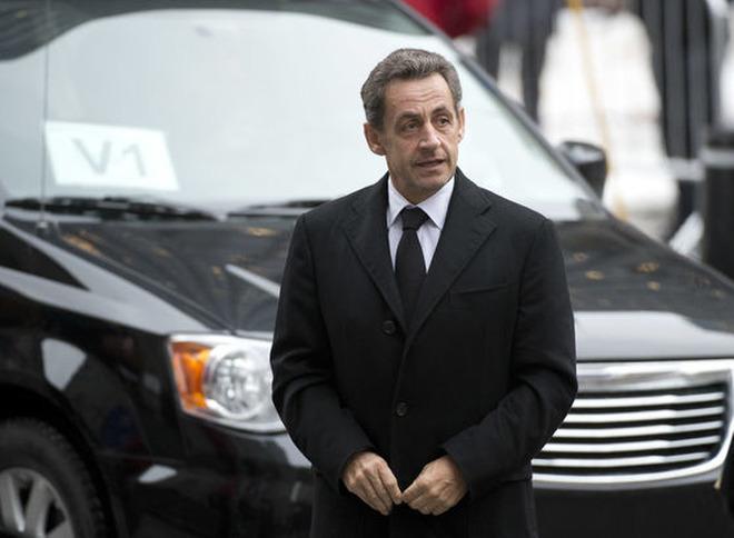 Sarkozy, dineu cu Putin la SANKT PETERSBURG