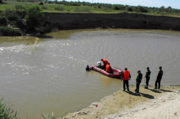 Băiat luat de apele râului Prahova în timp ce era la scăldat;  Pompierii l-au găsit înecat