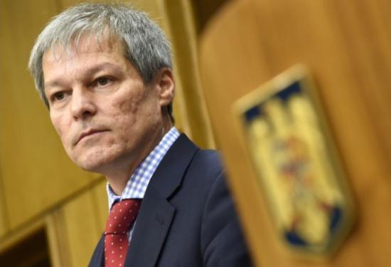 Cioloş: Până la sfârşitul mandatului acestui Guvern n-o să mă înscriu într-un partid politic 