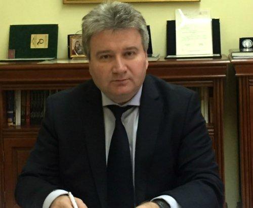 Rectorul Universităţii Oradea, Constantin Bungău, reţinut de DNA - surse 