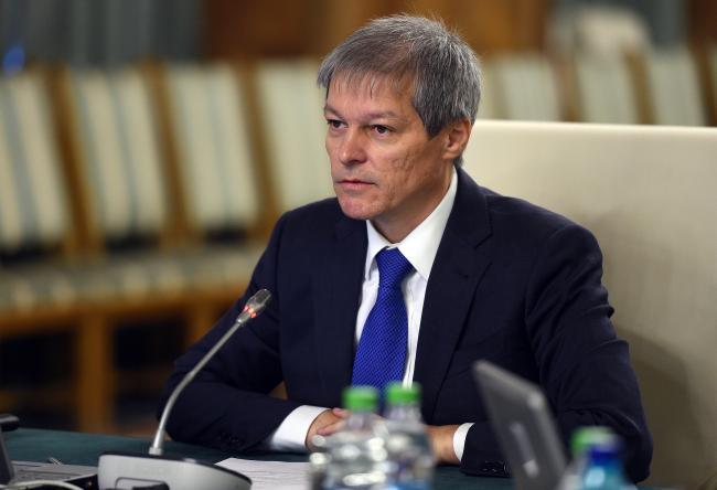 Cioloş: Am contestat din nou legea pensiilor speciale la CCR 