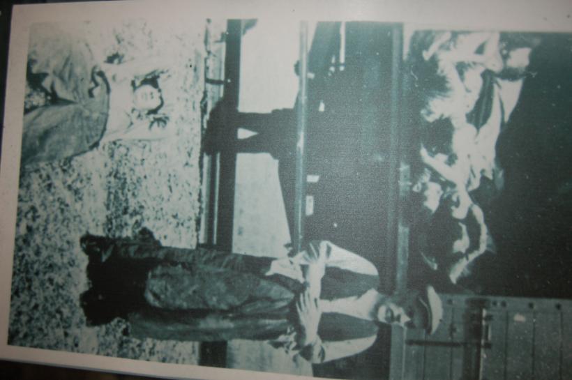 Pogromul de la Iasi, 75 de ani. “Ma credeau spion, ca aveam servieta, am fost batut cu patul armei si dus apoi cu trenul mortii”! GALERIE FOTO 18541622