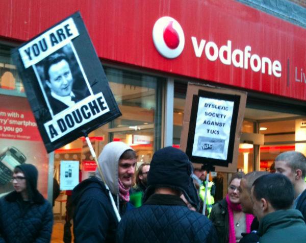Vodafone vrea sa-si mute, după BREXIT, cartierul general din Marea Britanie