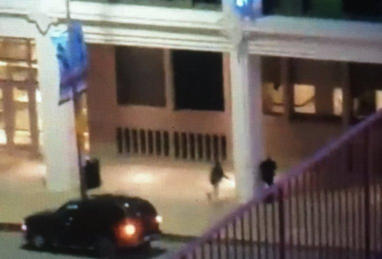 Dallas: Atacatorul ucis de forţele de ordine voia să omoare poliţişti albi (poliţie) 