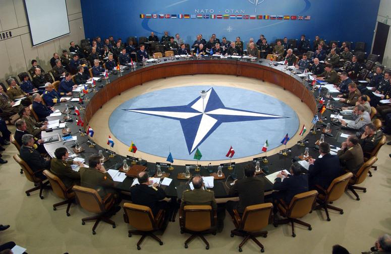 NATO preia comanda scutului antirachetă din estul Europei (oficial) 