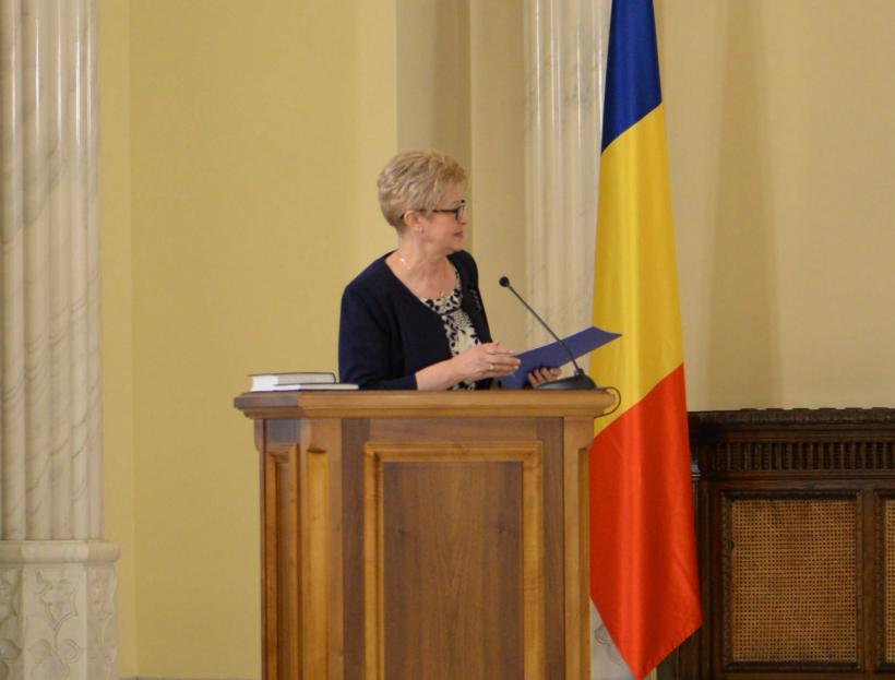 Cei 3 noi judecători ai CCR au depus jurământul de învestitură  18542955