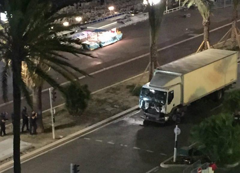 Incredibil! Teroristul de la Nisa le-a spus polițiștilor că ”livrează înghețată” cu puțin timp înainte de atac