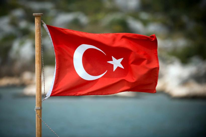 Ambasada Turciei: Vămile îşi desfăşoară activitatea în mod normal; nu există restricţii de călătorie