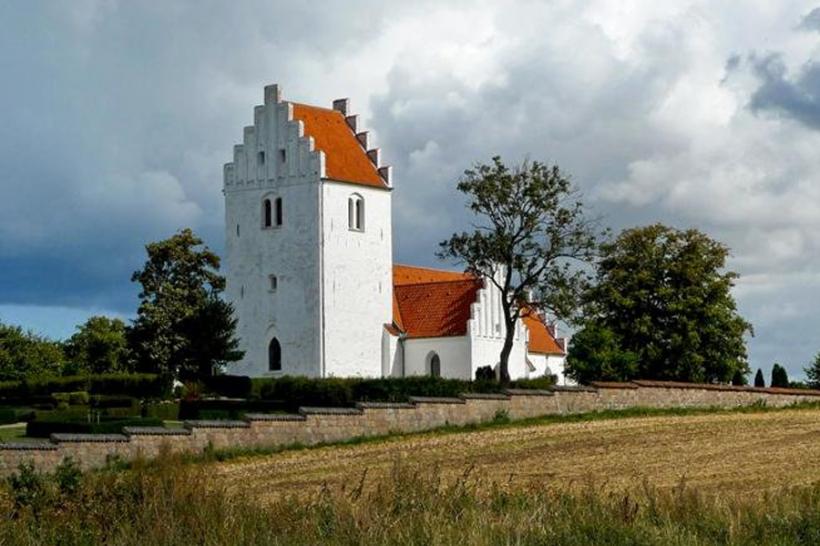 O biserică din Danemarca şi-a deschis porţile pentru vânătorii de pokemoni 