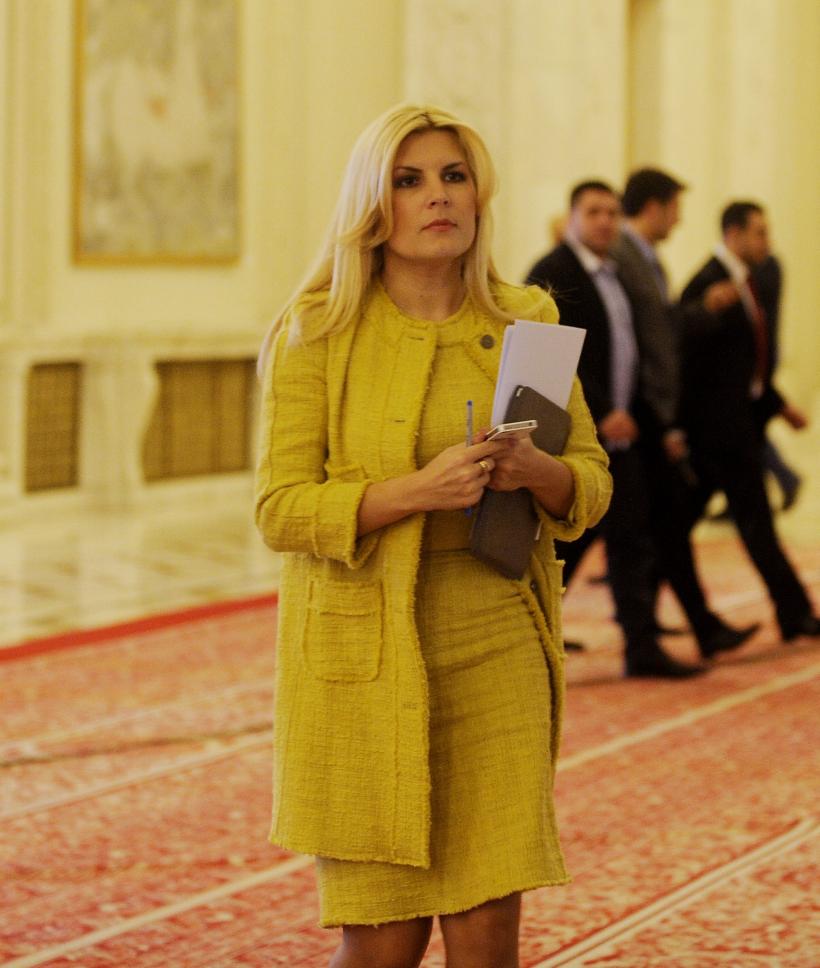 Cum circulă genţile cu bani gheaţă în politica românească 18544832