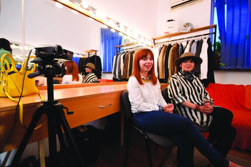 Roxana şi Naomi Guttman. Mamă şi fiică, destine la indigo 18544856