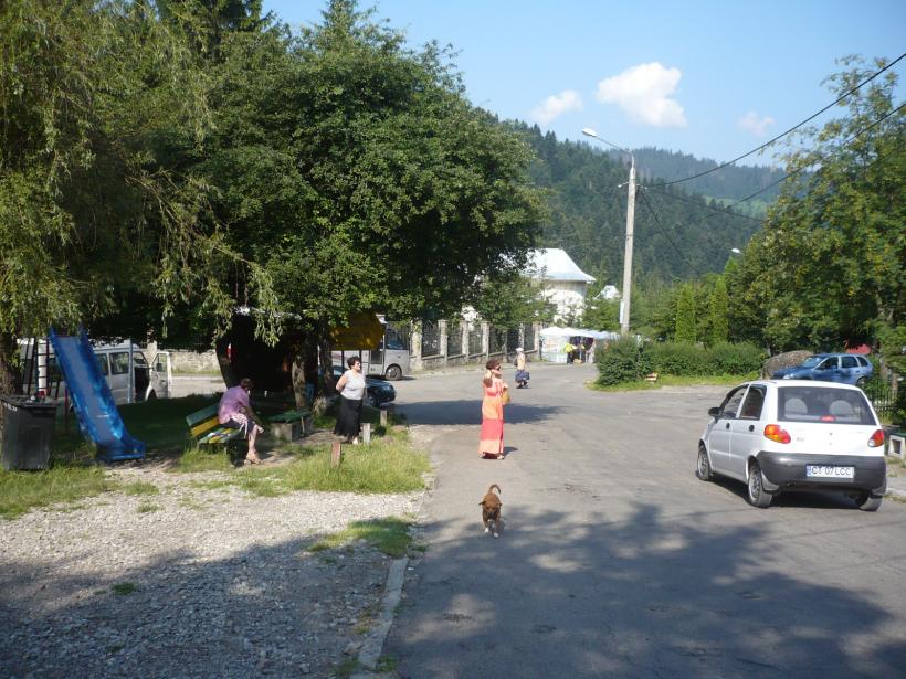 Ziua Muntelui Ceahlău. Curioșii au urcat pe Vârful Toaca pentru a observa “holograma”, un fenomen natural mai puțin obișnuit  18545366