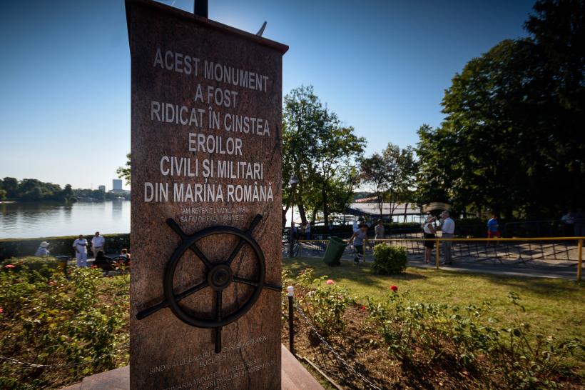 GALERIE FOTO: Ziua Marinei în Bucureşti: Festivităţi în parcul Herăstrău 18546214
