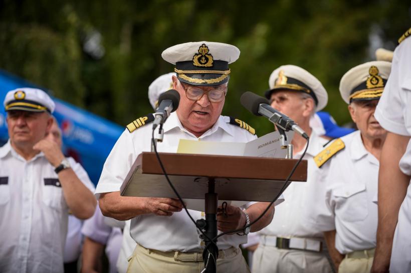 GALERIE FOTO: Ziua Marinei în Bucureşti: Festivităţi în parcul Herăstrău 18546215