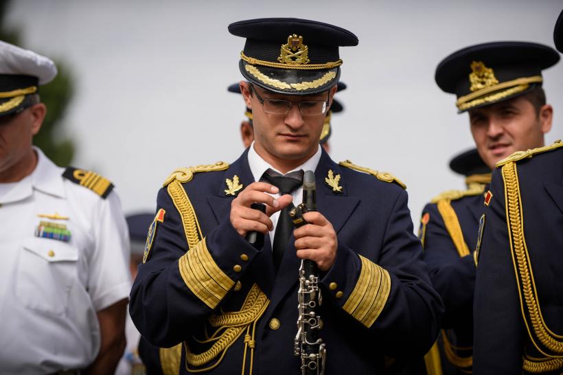 GALERIE FOTO: Ziua Marinei în Bucureşti: Festivităţi în parcul Herăstrău 18546216