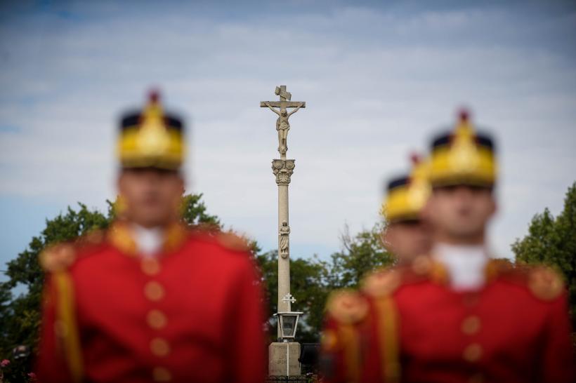 GALERIE FOTO: Ziua Marinei în Bucureşti: Festivităţi în parcul Herăstrău 18546224