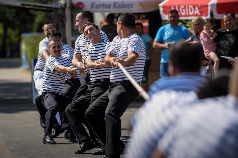 GALERIE FOTO: Ziua Marinei în Bucureşti: Festivităţi în parcul Herăstrău 18546233