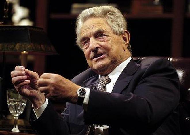 Miliardarul George Soros, ultima victimă a războiului pentru Casa Albă