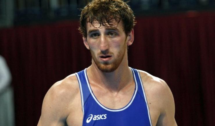 OLIMPIADA - Lupte libere: Românul Albert Saritov de origine rusă, calificat în sferturile categoriei 97 kg 