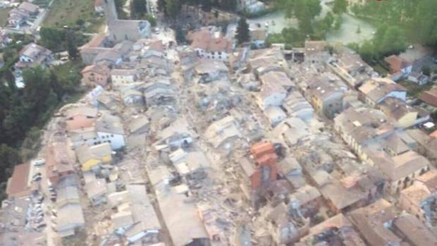 MAE: Un român a murit, iar alţi doi au fost răniţi în urma seismului din Italia 